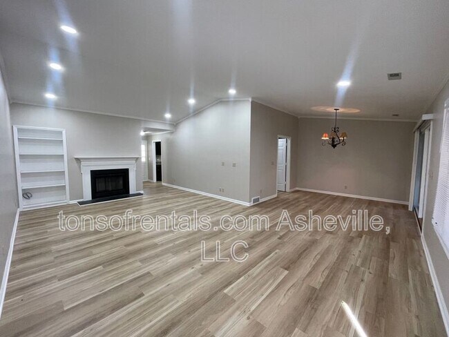 Photo - 115 Bent Tree Dr Unit Apt 4