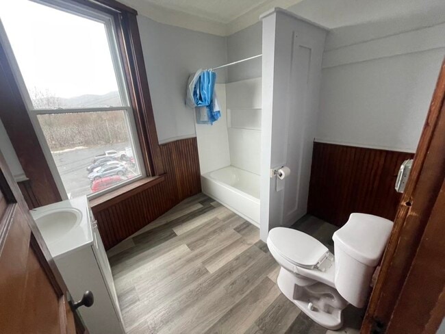 Photo - 41-43 Central St Unit 12