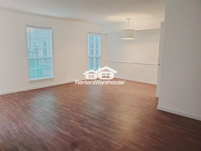 Photo - 361 N Post Oak Ln