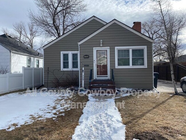 Photo - 209 E 2nd Ave