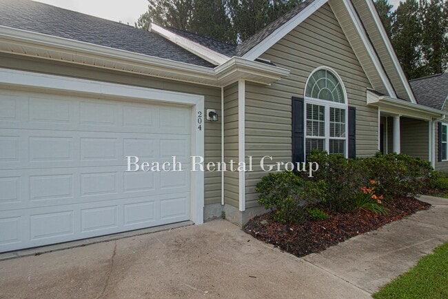 Photo - 204 Macarthur Dr