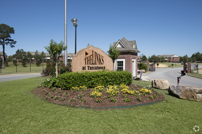 Building Photo - The Links & The Greens at Tuscaloosa Rental