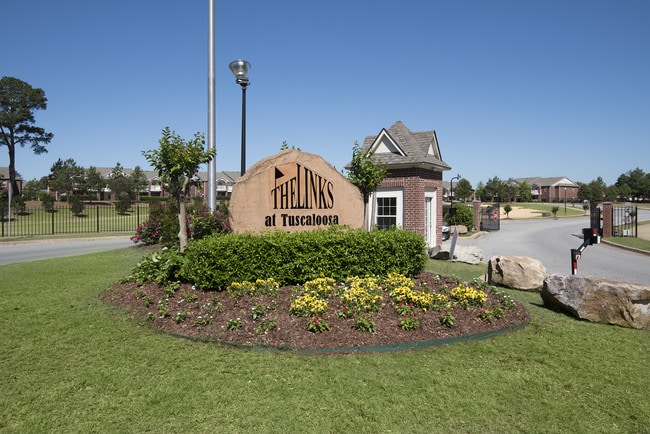 The Links & The Greens at Tuscaloosa - The Links & The Greens at Tuscaloosa Apartments