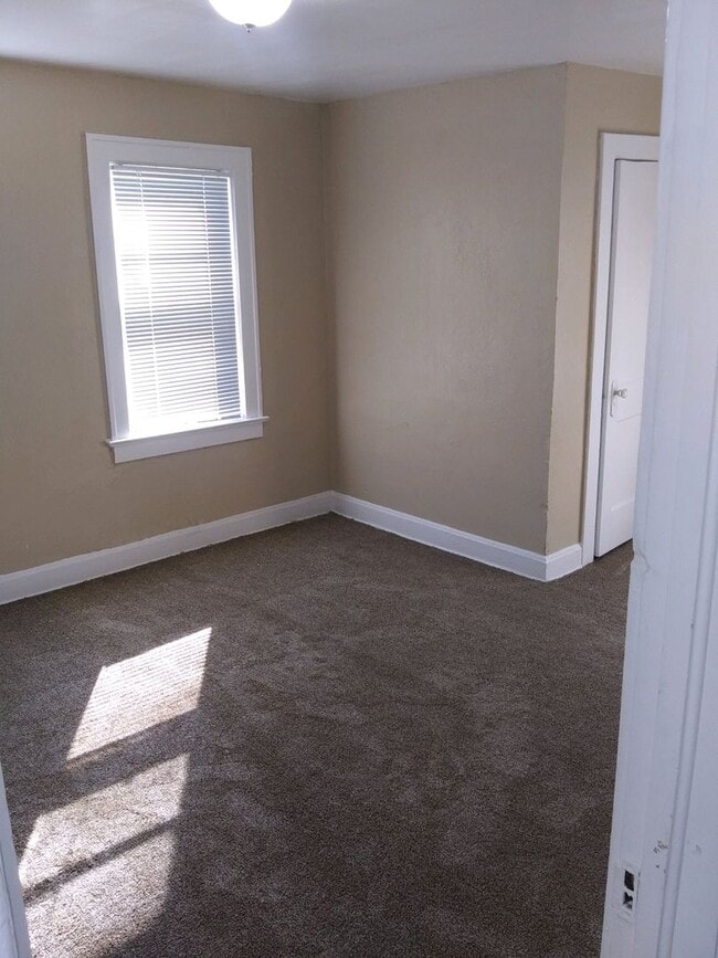 Photo - Large 2 bedroom $1200