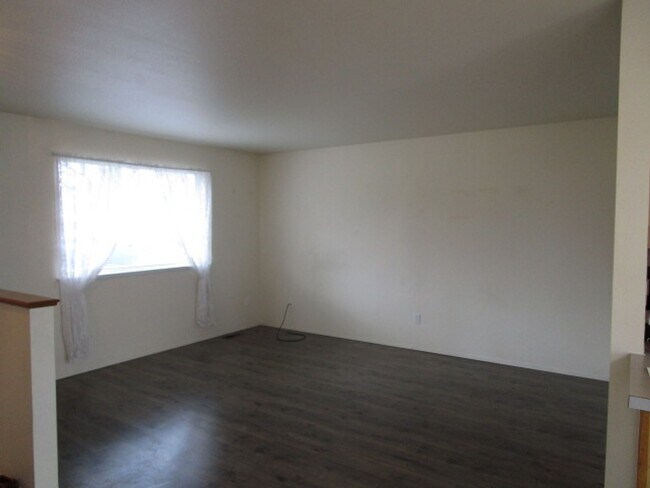 Photo - Borseth Street Unit Borseth Street, 1023