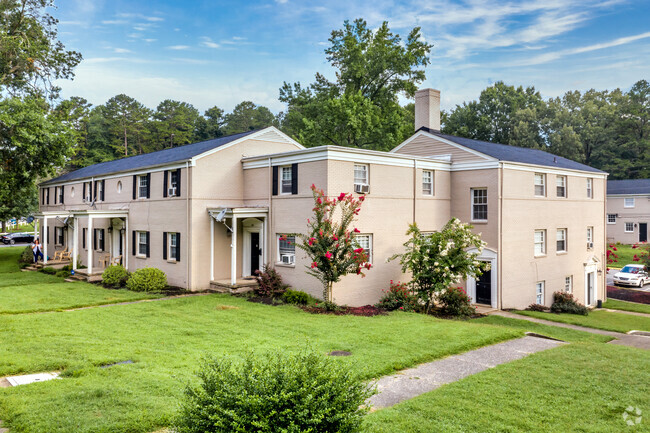 Westview Court - Westview Court Apartments