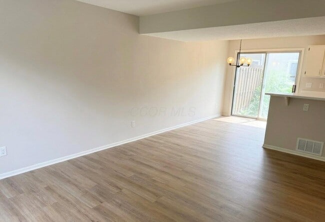 Photo - 5122 Singleton Dr Unit 36C