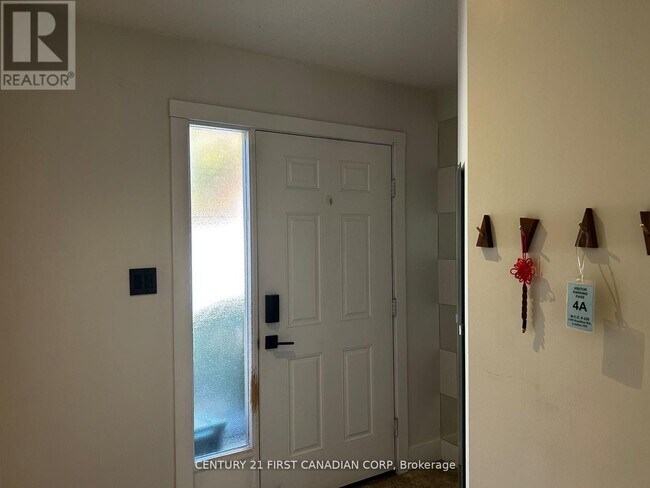 Photo - 1199 Hamilton Rd
