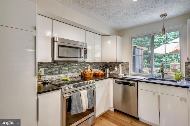 2115 Preston Square Ct