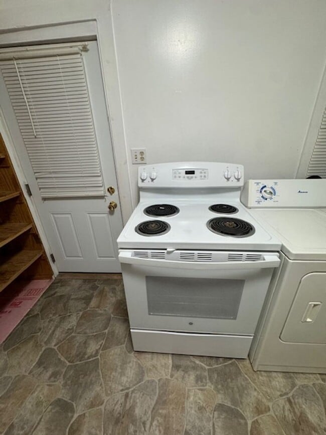 Photo - 2nd Ave NW Tripoli Unit Apartment 102