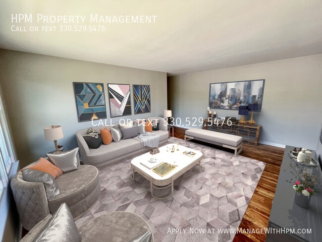 Photo - 885 S Green Rd