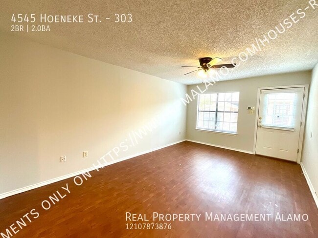 Photo - 4545 Hoeneke Dr Unidad 303
