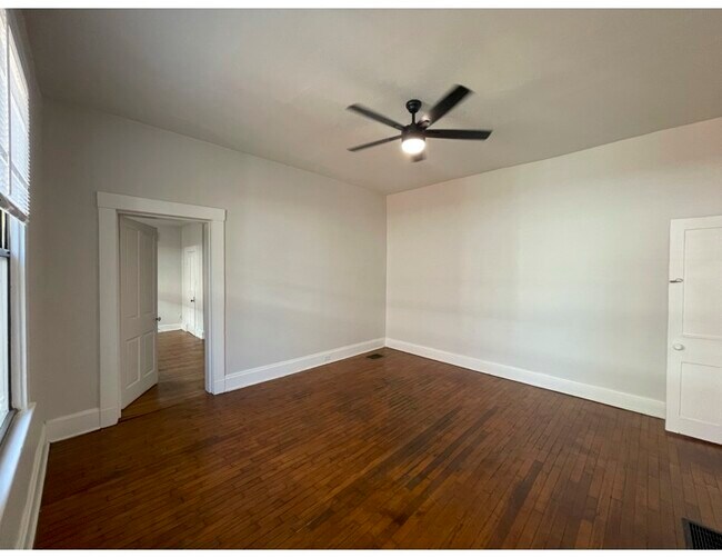 207 Western Ave Townhome Townhome Rental in Covington KY