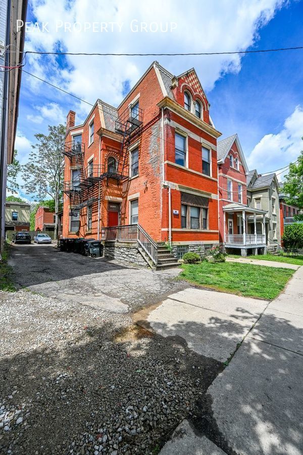 to 3207 Vine Street Apartment Unit 4 Cincinnati, OH