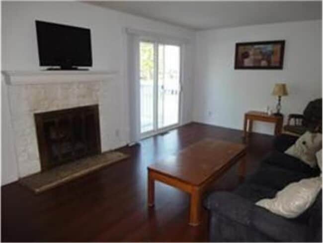 Photo - 1730 Merrimac Ln N