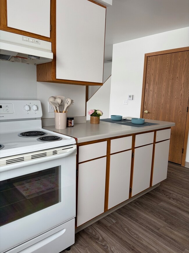 Photo - Songbird Apartments