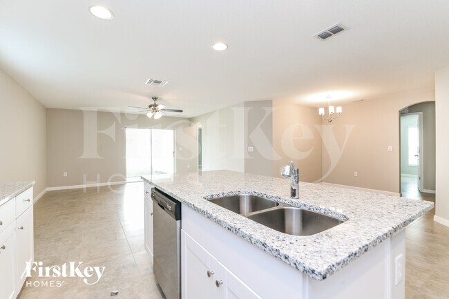 405 Earhart Dr