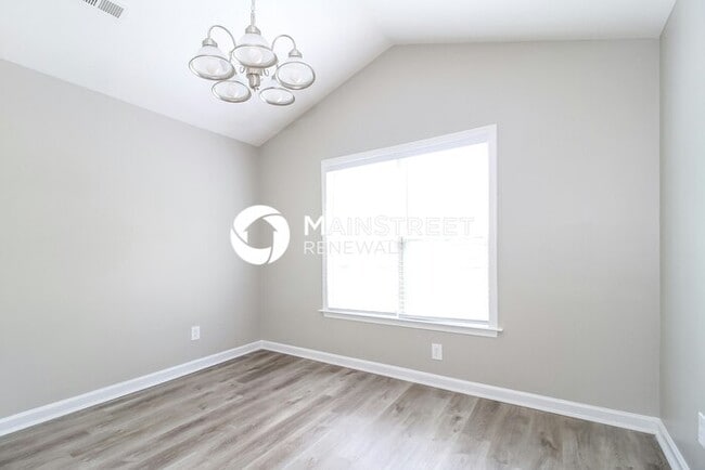 Photo - 3 Bedroom Pet-Friendly Home in Greensboro, NC with Main Street Renewal
