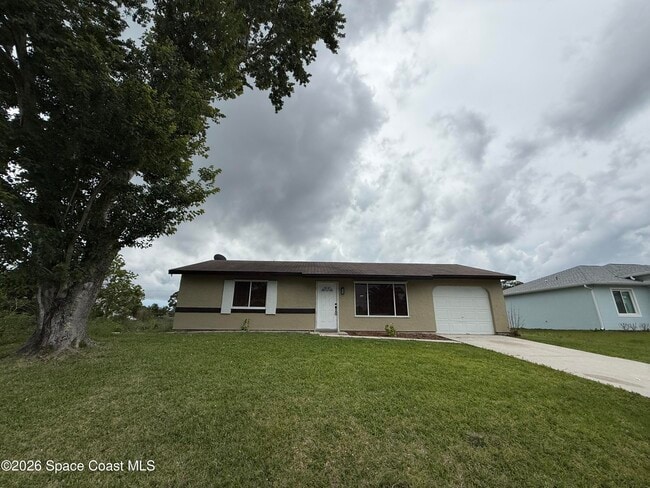 Photo - 1490 Van Buren Ave SE