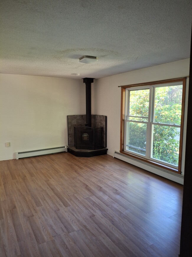 Photo - 39 Pine Grove Ave