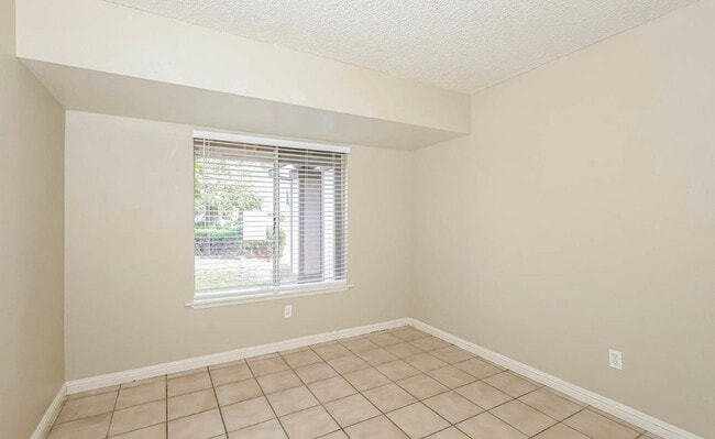 Photo - 8146 Cottonmill Cir