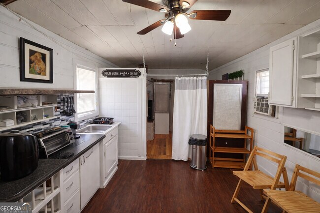 Photo - 2298 Tilson Cir Unit B