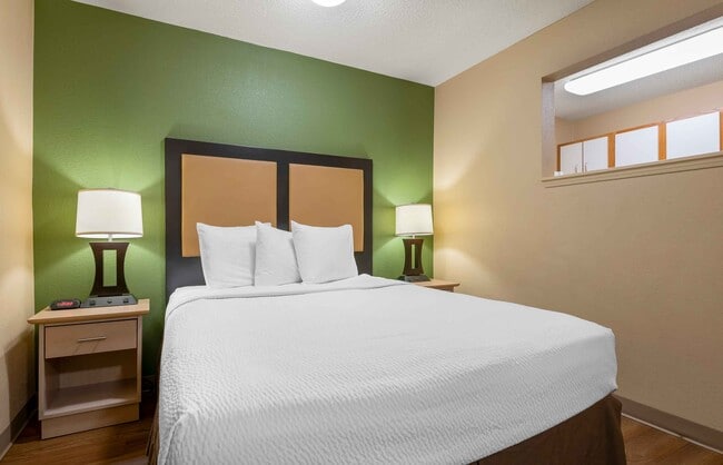 Furnished Studio-Denver - Tech Center South