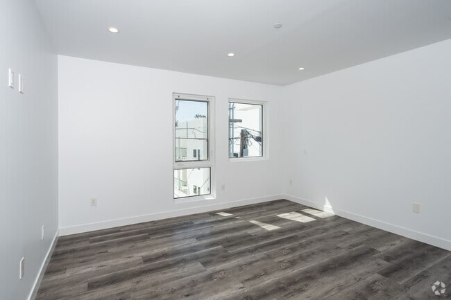 107A 3BR, 3BA - 1,740SF - Bedroom