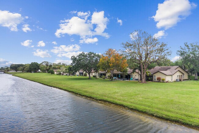 Photo - 160 Ramblewood Cir