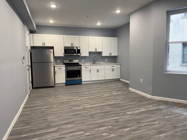 Photo - 155 Clifton Ave Unit 2RR