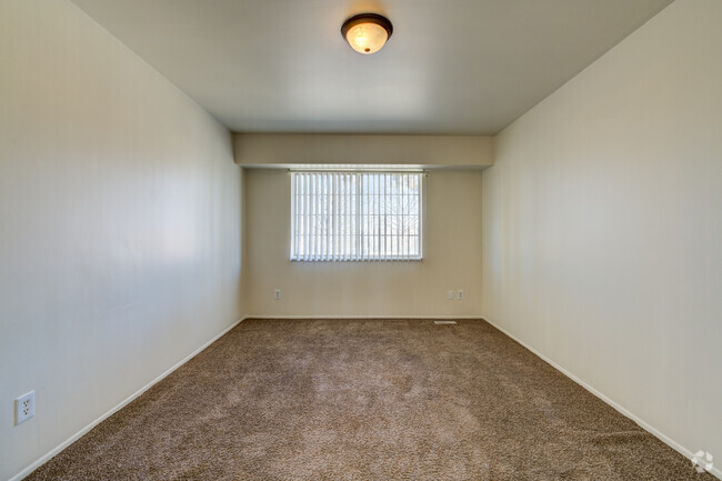 Interior Photo - Rivershell Lansing Apartments