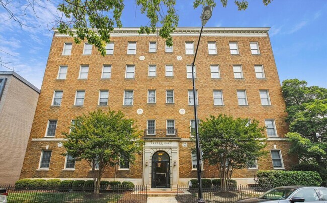 Building Photo - 1417 Newton St NW Unit 304 Rental