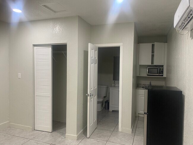 19227 NW 62nd Ave Unit Studio