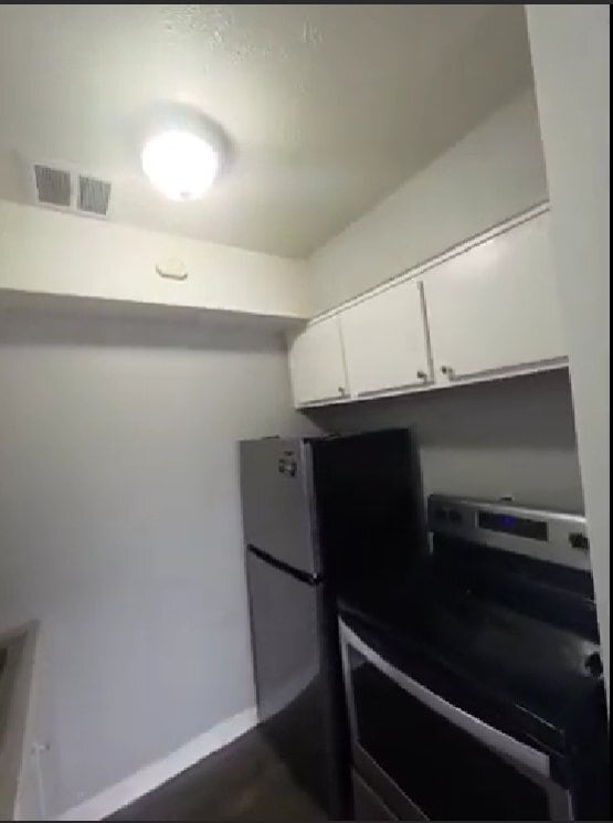 Photo - 3265 E 143rd St Unit 301