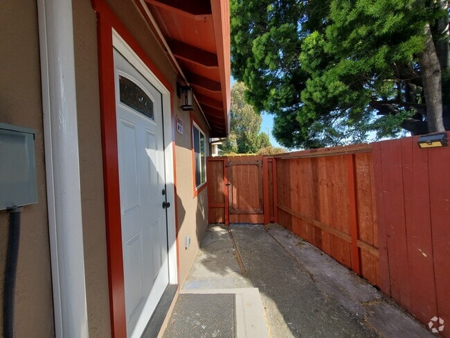 Building Photo - 3025 Belfast Way Rental
