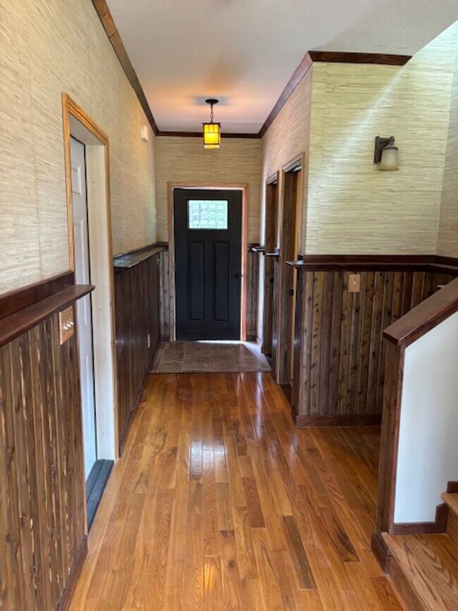 Photo - 8210 SW Broadmead Rd