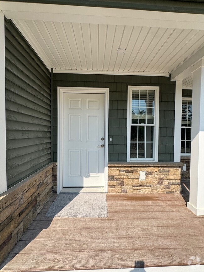 Building Photo - Residences of Skye Rental