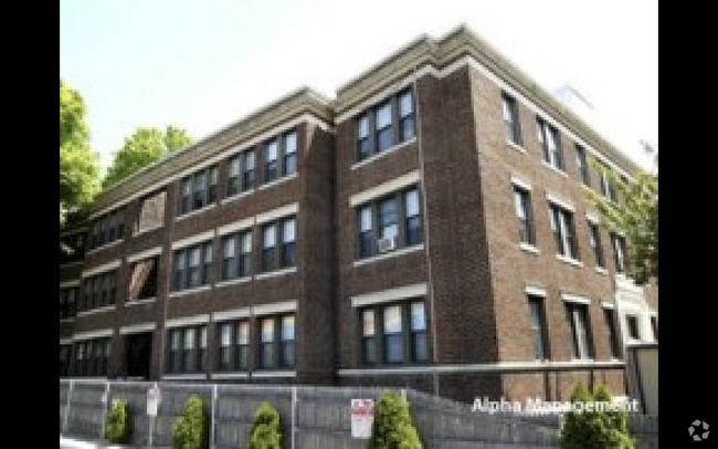 Building Photo - 62 West St Unit #8 Rental