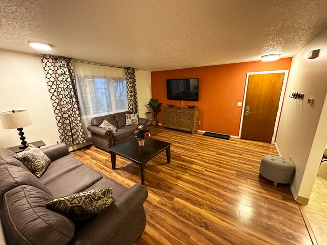 Photo - 222 W 13th Ave