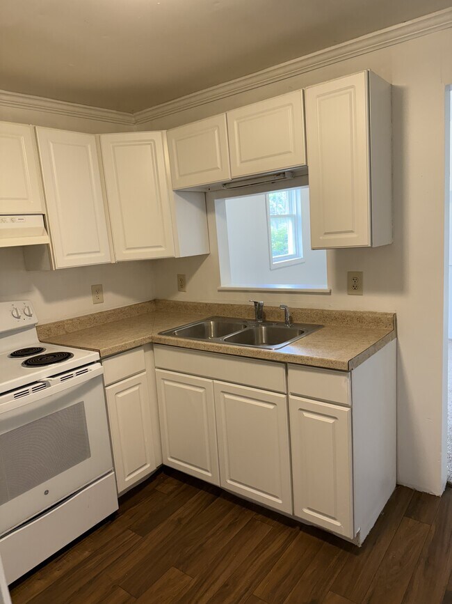 Photo - 5009 Hoagland Ave