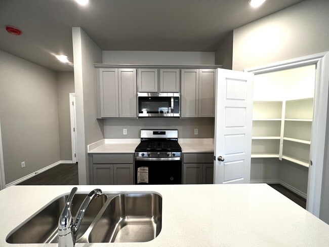 Photo - 2717 Dennis Drive