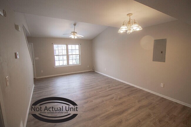 Photo - 1604 Citadel Dr