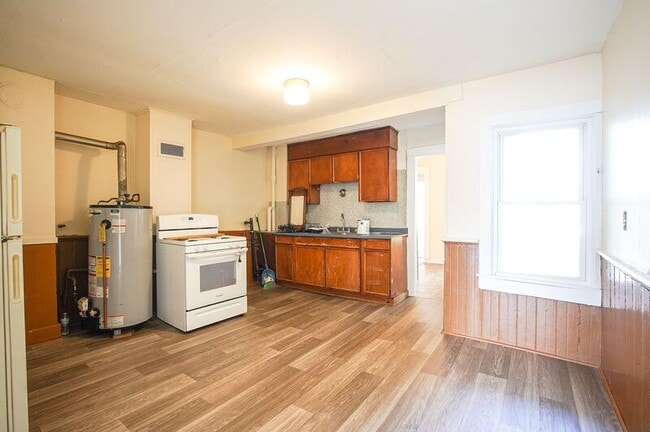 34 Joy St Unit 2R