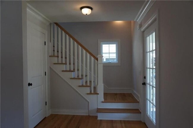 Photo - 203 Curry Ave