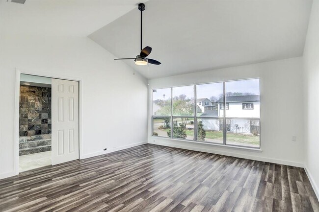 Photo - 106 Capetown Slip