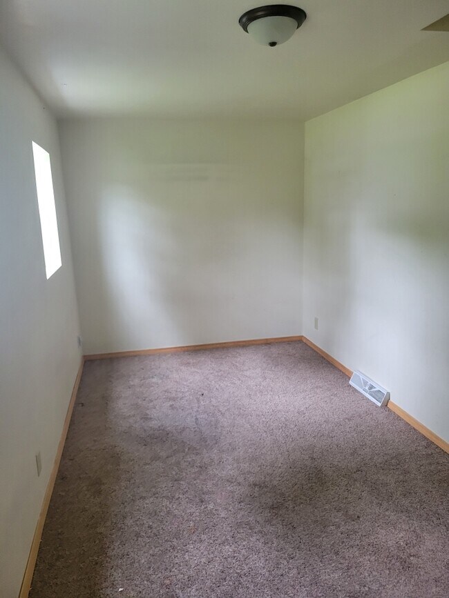 Photo - 321 Juneau St