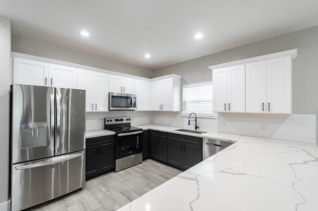 Photo - 7311 Sandra St Unit B