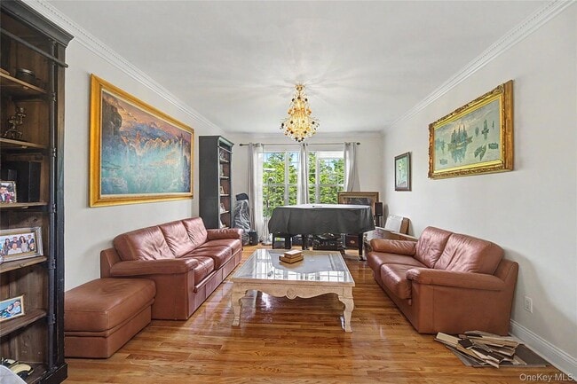 Photo - 183 Oakfield Ave