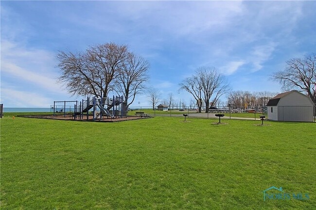 Photo - 206 W Lakeshore Dr Unit 206 Lakeshore  C