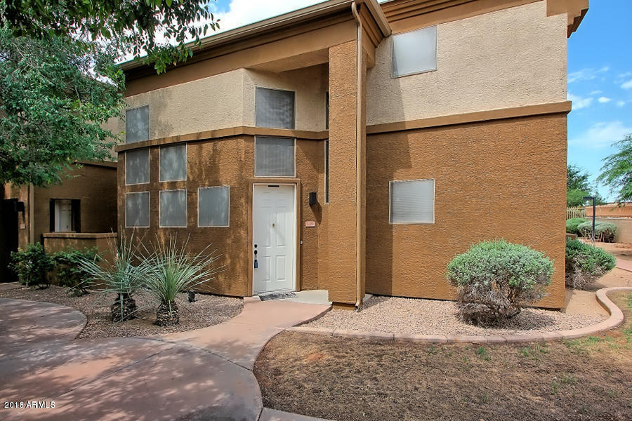 Photo - 1445 E Broadway Rd